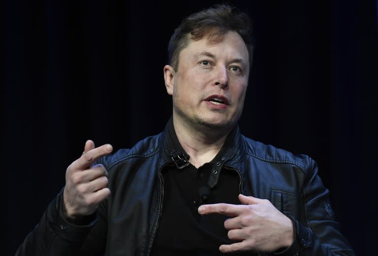 Elon Musk da marcha atrás y suspende la verificación paga de Twitter en medio de una ola de cuentas falsas