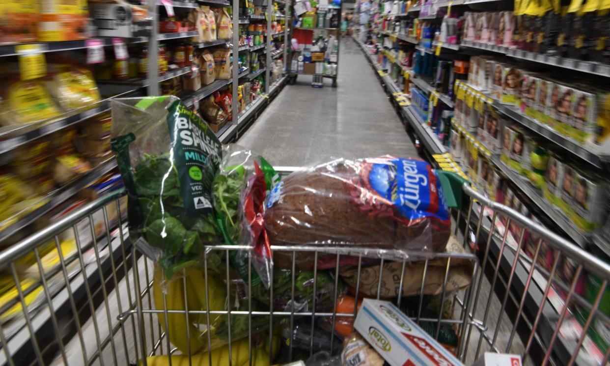 <span>Inflation rises: the consumer price index is up to 4%, the ABS said on Wednesday.</span><span>Photograph: Sam Mooy/AAP</span>