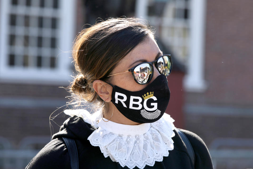 Protesters take part in a Women's March In Philadelphia (Rosem Morton / Reuters file)