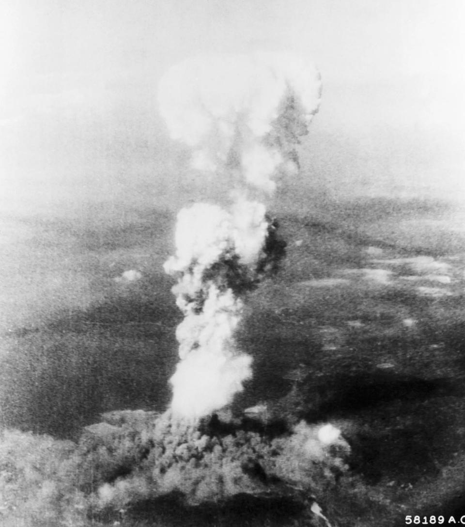 Mushroom cloud pictured following the Hiroshima bombing, August 6, 1945. <em>Bettmann via Getty Images</em>