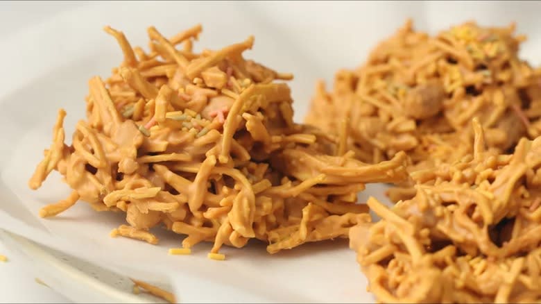 Peanut Butter Haystacks