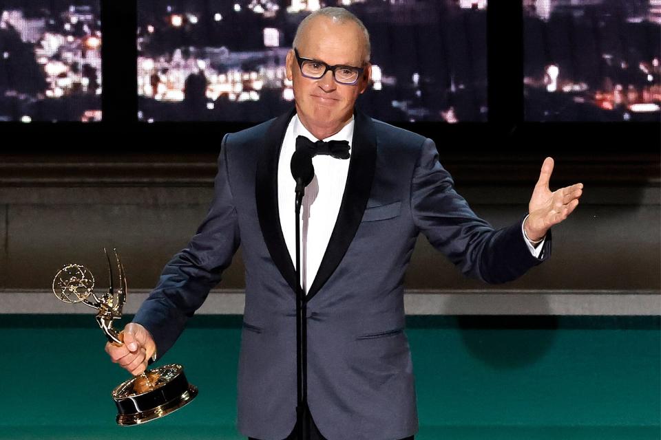 Michael Keaton at the 2022 Emmys