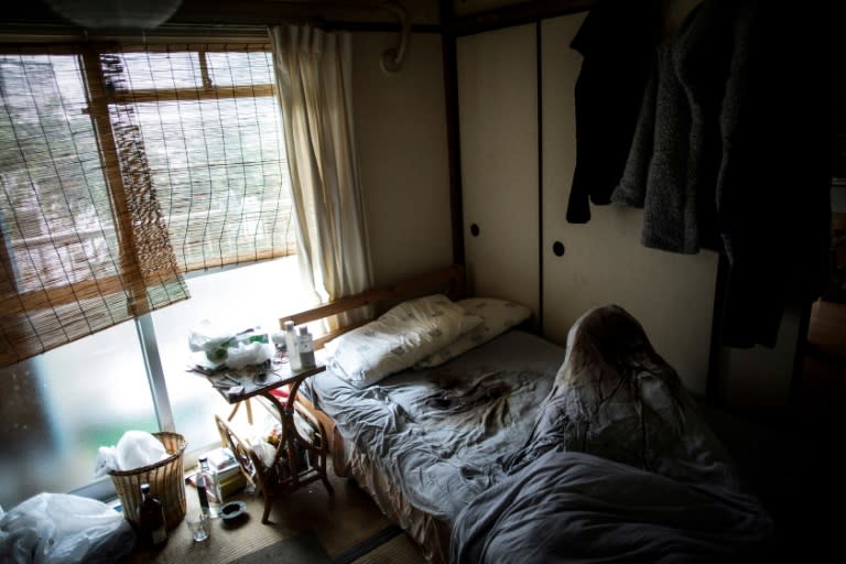 There are no official figures for the number of people dying alone who stay unnoticed for days and weeks but most experts estimate it at 30,000 per year in Japan