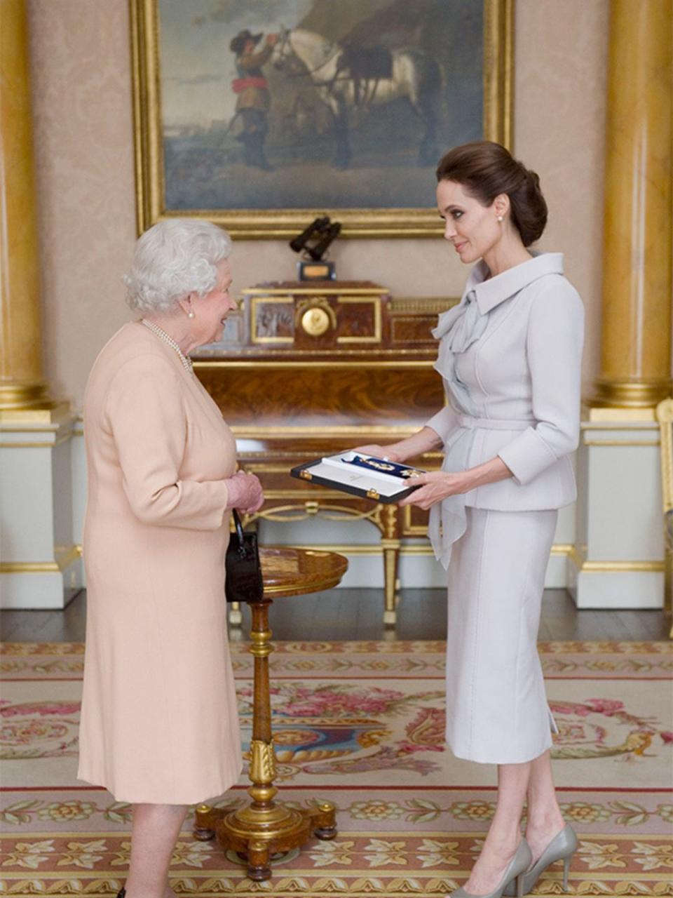 Angelina Jolie Meets The Queen