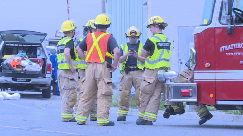 Propane tanker, box cars jump track in downtown Strathroy