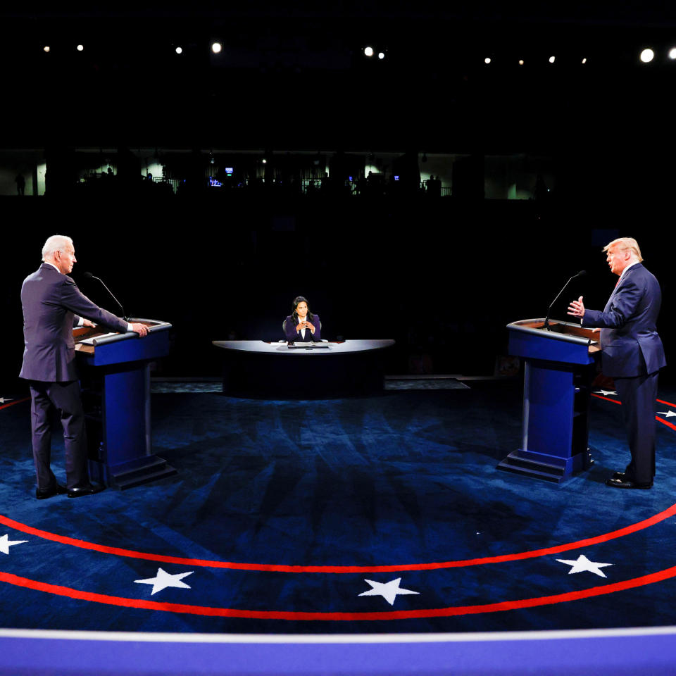 Image: Donald Trump and Joe Biden in the final debate (Jim Bourg / Reuters)