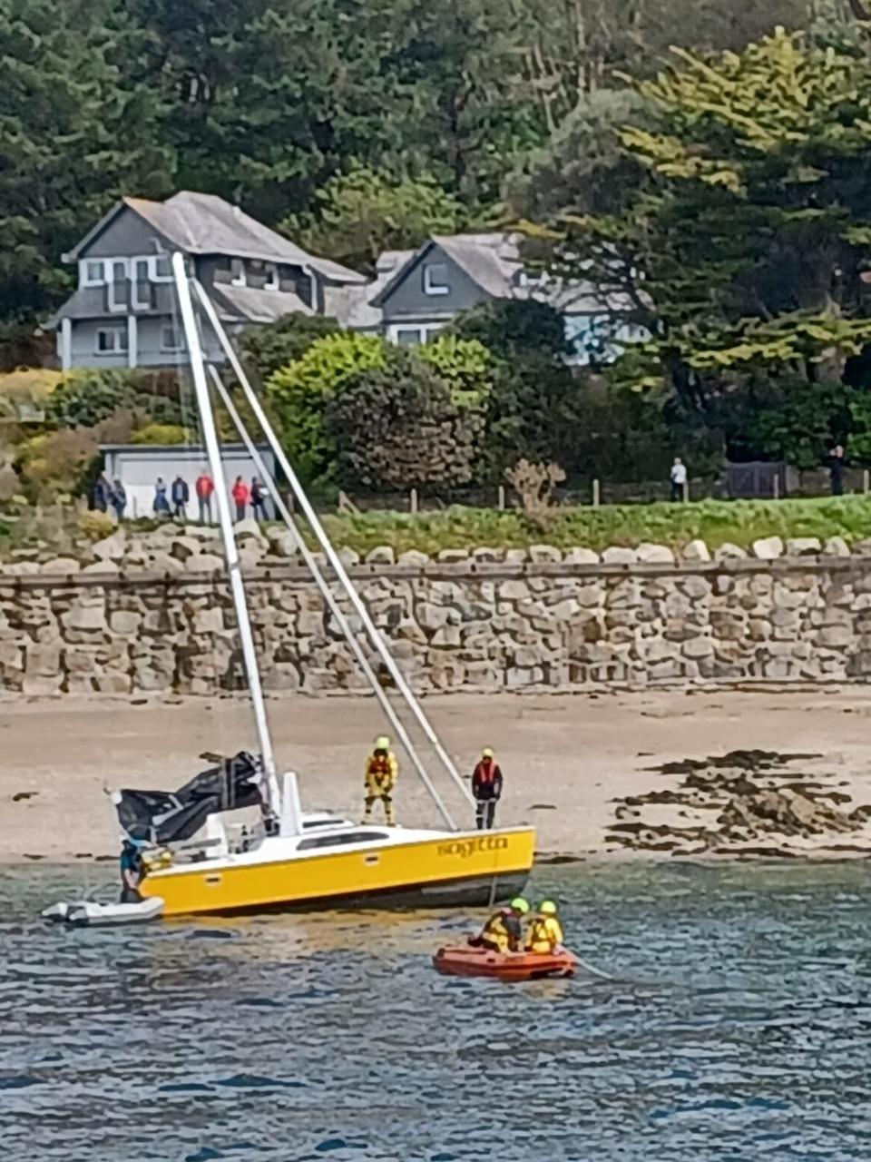 Falmouth Packet: The yacht was run onto the beach