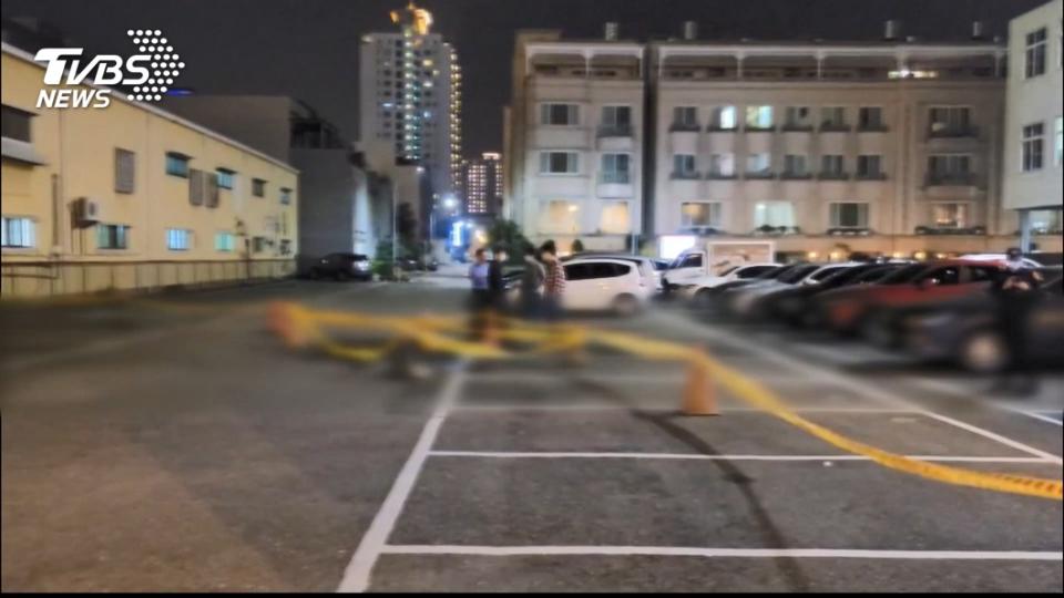 王男被凶嫌以車輛來回撞擊身亡。（圖／TVBS）