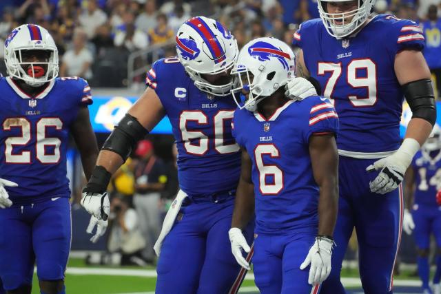 Daily Sports Smile: Bills WR Isaiah McKenzie reveals gender of sister's  baby with TD celebration