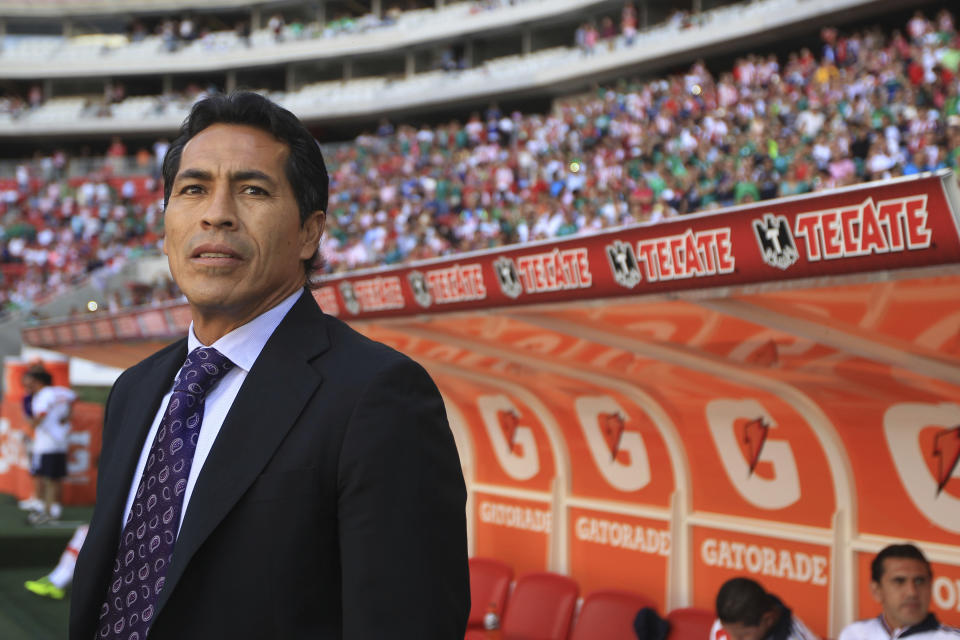 GUADALAJARA, MEXICO - FEBRUARY 24: Benjamin Galindo, coach of Chivas looks on during a match between Chivas and Leon as part of the Clausura 2013 Liga MX at Omnilife Stadium on February 24, 2013 in Guadalajara, Mexico. (Photo by Cioran Castañeda/LatinContent via Getty Images)