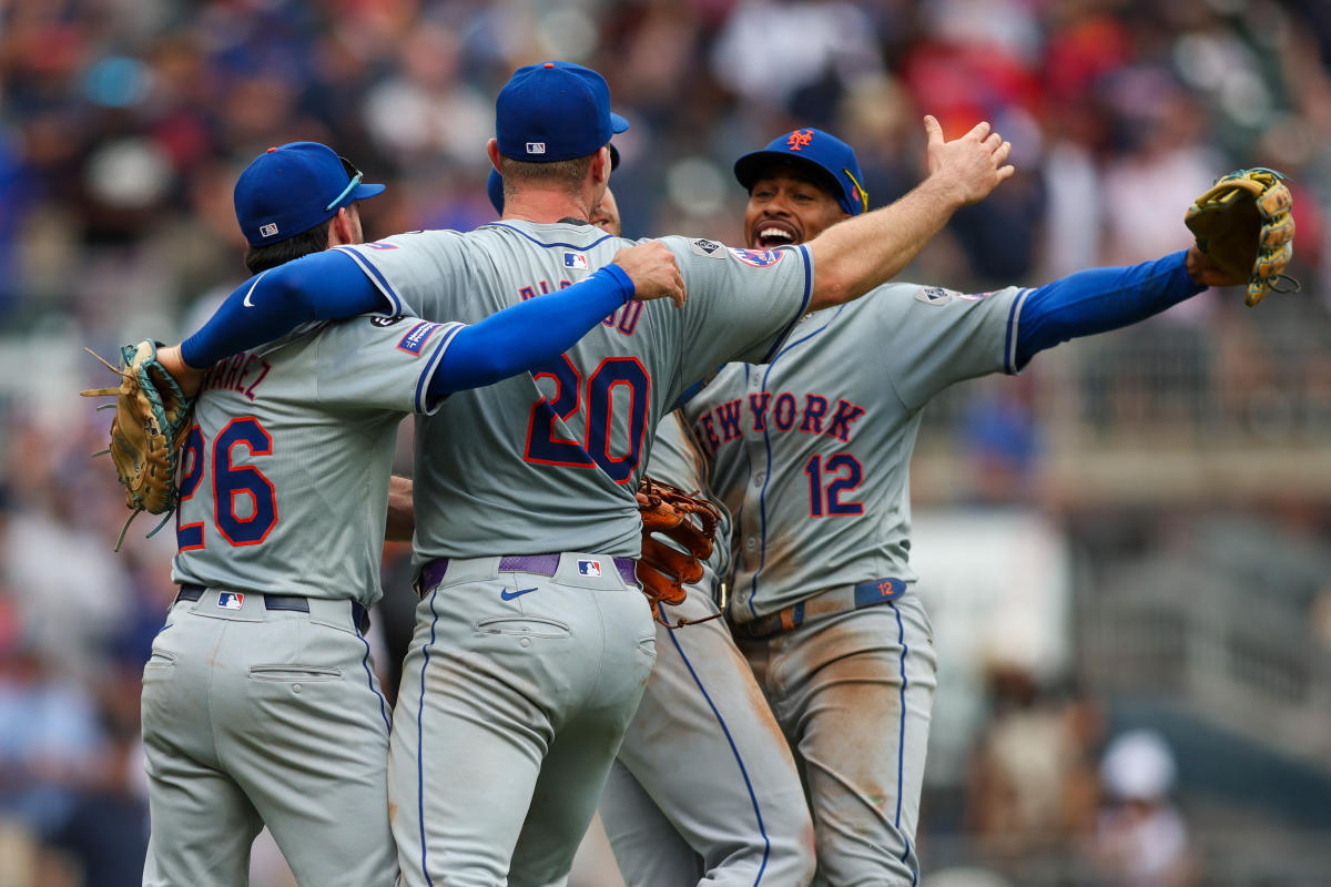 Mets and Braves both secure playoff spots in wild doubleheader; Diamondbacks eliminated