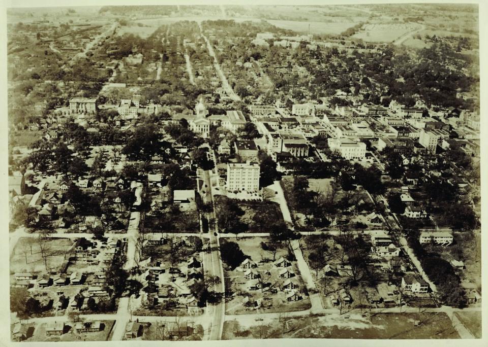 An aerial photo of Smokey Hollow, circa 1948.