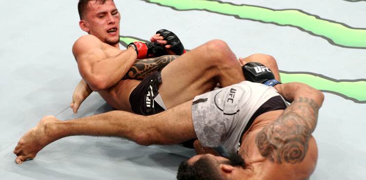 Claudio Puelles submits Falipe Silva - UFC Chile Highlights