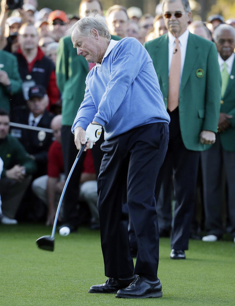 Jack Nicklaus hits a ceremonial drive on the first tee during the first round of the Masters golf tournament Thursday, April 10, 2014, in Augusta, Ga. (AP Photo/Charlie Riedel)