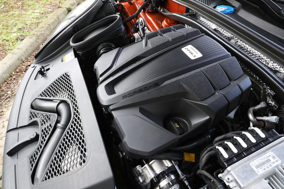小改款Macan S不僅換裝2.9L V6渦輪引擎，最大輸出也設定在與舊款GTS相同的380hp/53.0kgm。
