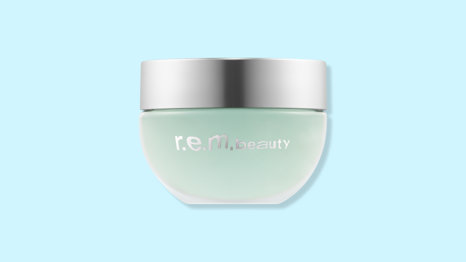 Minimize the appearance of fine lines, dark circles and under eye puffiness with the R.E.M. Beauty Full Night's Sleep Cooling Blurring Under eye Balm.