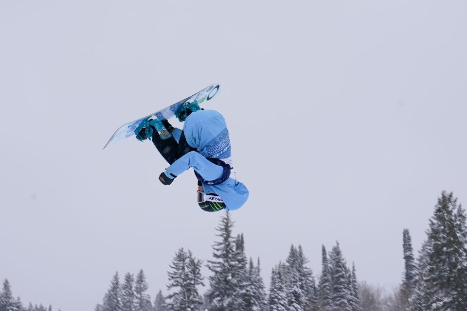 Jamie Anderson during Snowboard Big Air qualifying in the 2021 FIS Aspen Snowboard & Freeski World Championships.