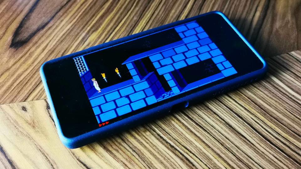 Free Prince of Persia game running on Asus ROG Phone 8