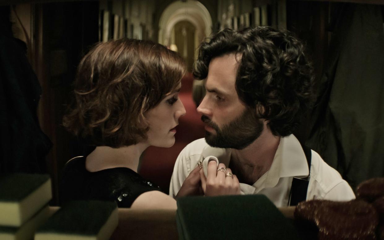 Charlotte Ritchie and Penn Badgley star in You - Netflix