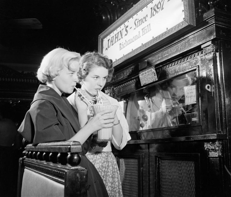 1952: Largest ice cream soda in the world