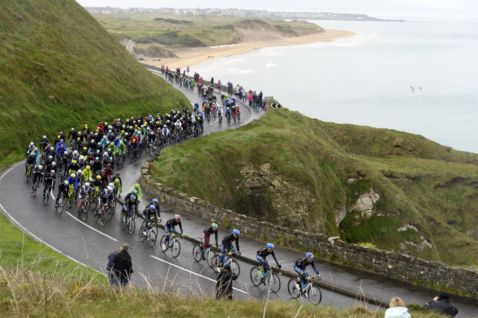 The pack pedals during the second stage of the Giro d'Italia, Tour of Italy cycling race, from Belfast to Belfast, Northern Ireland, Saturday May 10, 2014. (AP Photo/Fabio Ferrari)