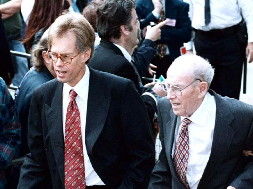 Nigel Dando and his father at a memorial service for Jill in 1999 (Haydn West/Shutterstock)