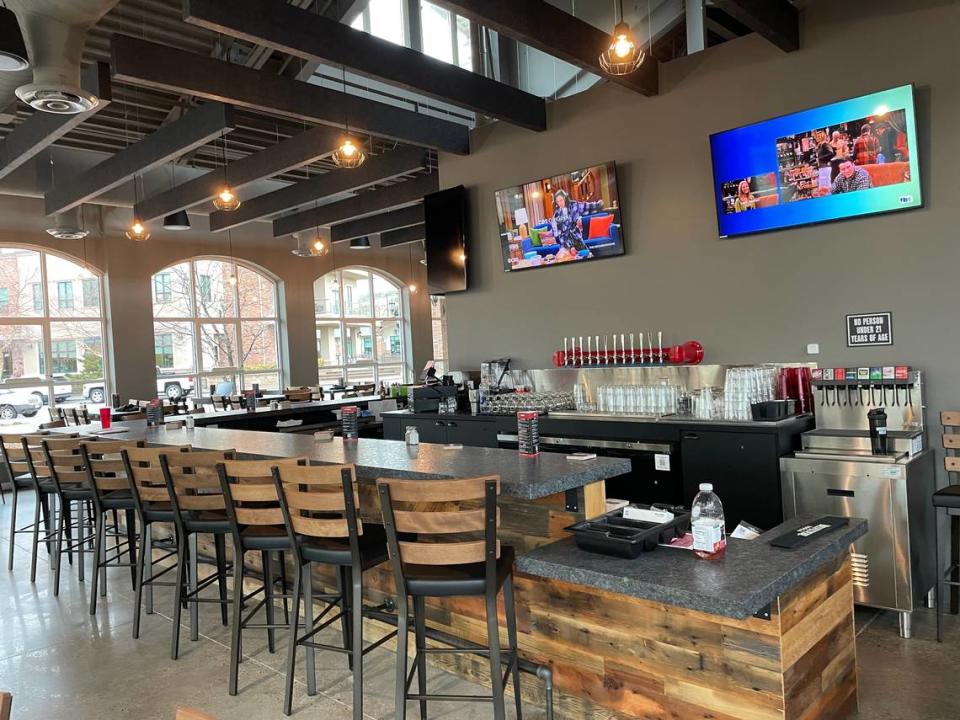 Customers can belly up to the bar at Sockeye Alehouse, but there’s also lots of table seating. Michael Deeds/mdeeds@idahostatesman.com