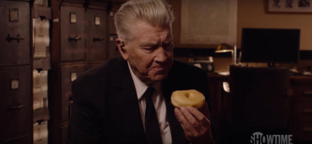 pædagog Outlaw gradvist Twin Peaks' Fans in Italy Get Episodes Early Due to Sky Italia Gaffe