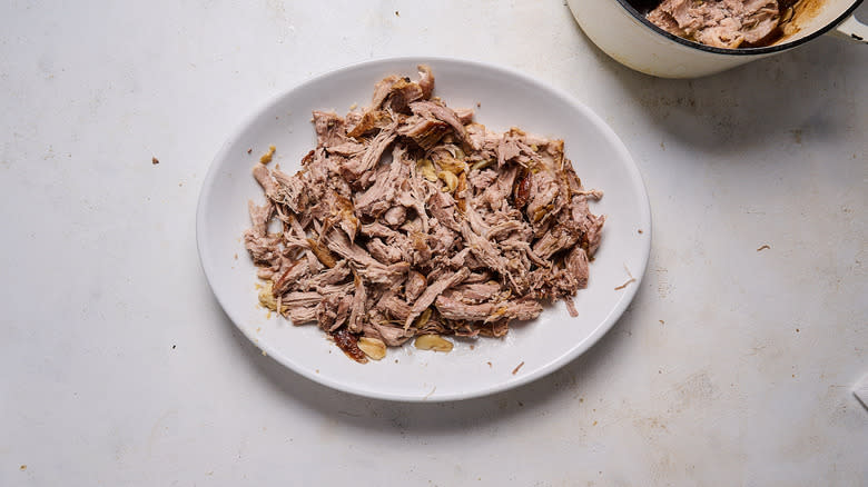 pulled hawaiian pork on platter