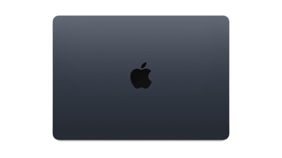 MacBook Air (M2) in Midnight