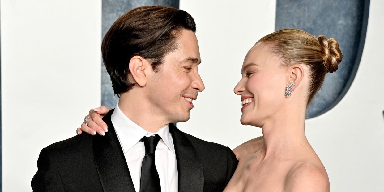 beverly hills, california march 12 justin long and kate bosworth attend the 2023 vanity fair oscar party hosted by radhika jones at wallis annenberg center for the performing arts on march 12, 2023 in beverly hills, california photo by lionel hahngetty images