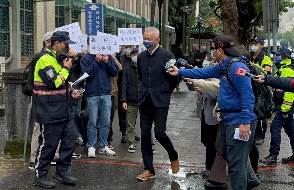 <strong>國寶集團總裁朱國榮被指搭乘華遊艇出海偷渡菲律賓。（圖／中天新聞）</strong>