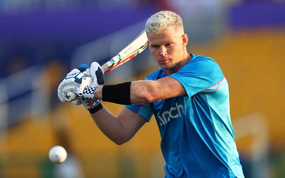 NOVEMBER 10: Sam Billings of England warms up before the ICC Men's T20 World Cup semi-final match between England and New Zealand at Sheikh Zayed stadium on November 10, 2021 in Abu Dhabi, United Arab Emirates - ICC