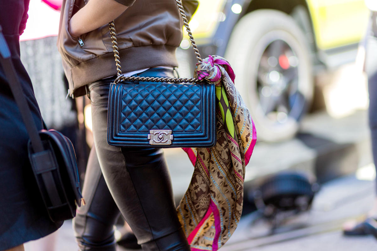 chanel rainbow chain bag