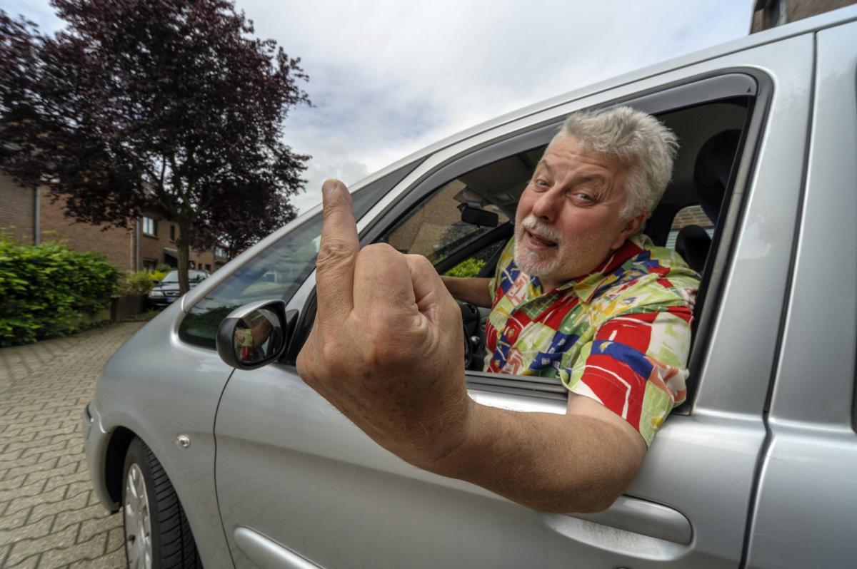 Das kosten Beschimpfungen und der „Stinkefinger“ im Straßenverkehr