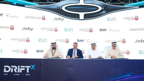 Joby Founder and CEO JoeBen Bevirt signed a multilateral agreement with three Abu Dhabi government
departments to establish an electric air taxi ecosystem in the UAE. (Photo: Business Wire)