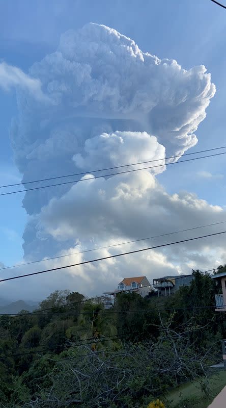 Smoke billows from the La Soufriere volcano in St Vincent