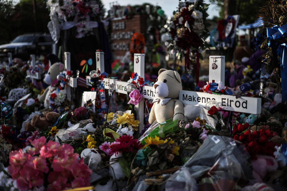 Image: Uvalde Families Grieve For Loved Ones Killed In School Mass Shooting (Alex Wong / Getty Images)