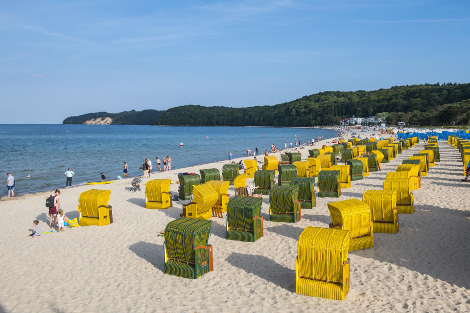 Dans l'esprit collectif, l'Allemagne n'est pas le premier endroit qui vient à l'esprit pour se prélasser sur la plage. C’est parce que vous ne connaissez pas l'île de Rugen, perle de la Baltique au nord-est du pays. 