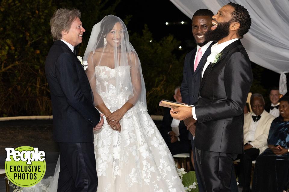 Anthony Anderson officiating his friends' Wedding of AJ Williams and John Henson