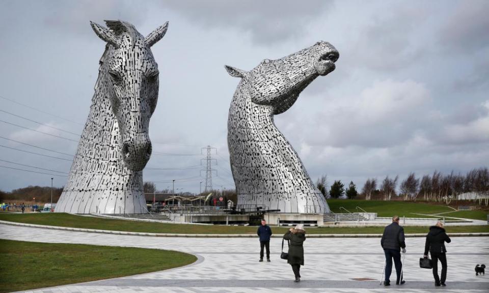 The Kelpies are good to visit after a spot of litter fishing on the Forth.