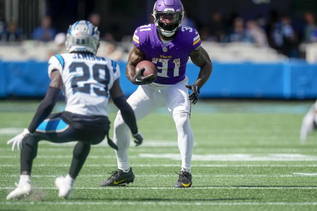 Vikings get 5 sacks, defeat Panthers 21-13