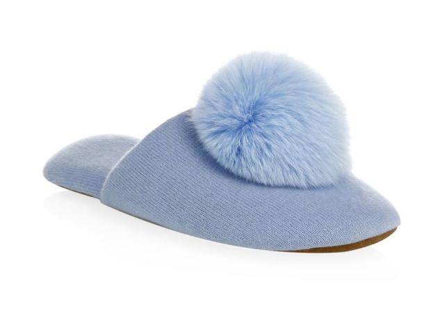 Cozy Like Kylie! 9 Fluffy Slippers to Keep Your Feet Warm During