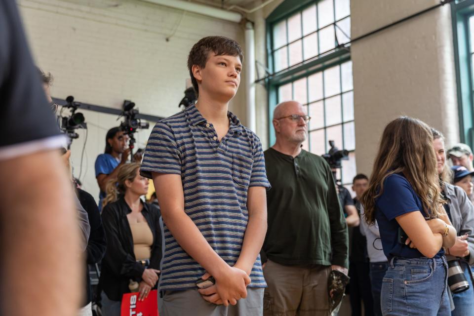 Quinn Mitchell listens to Ron DeSantis at DeSantis Town Hall campaign event in Newport NH on August 19, 2023