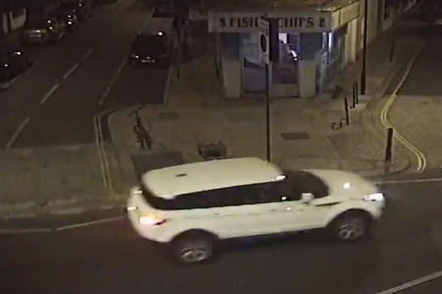 White Range Rover sought by detectives investigating the murder of Alexander KareemMetropolitan Police