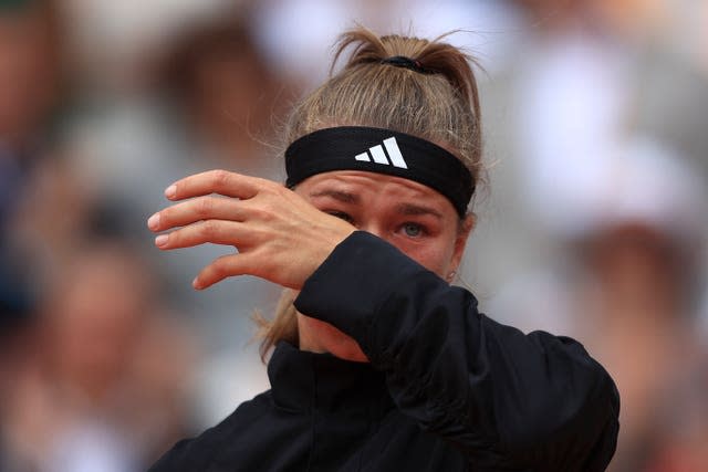 Karolina Muchova was overcome by emotion after receiving her runners-up trophy 