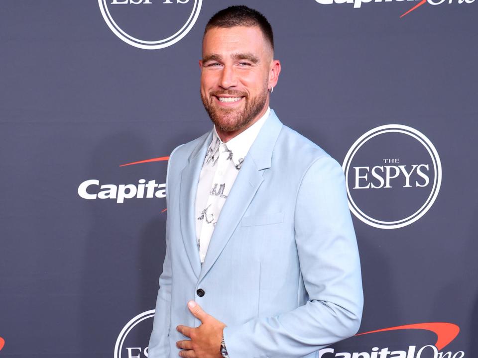 travis kelce in 2022