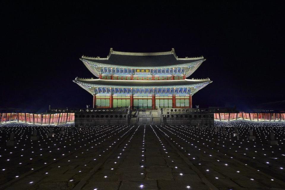 2) The Majesty Of The Gyeongbokg Ung Palace