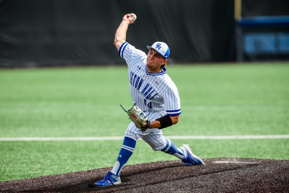 Dan Frontera pitches for Seton Hall baseball