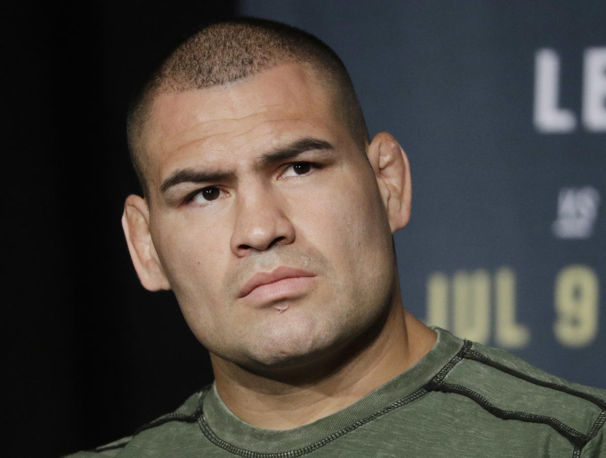 L’ancien champion de l’UFC Cain Velasquez a accordé une caution de 1 million de dollars après 8 mois de prison pour tentative de meurtre